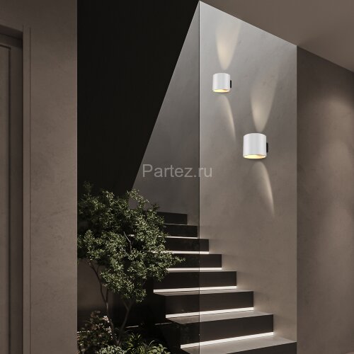 Настенный светильник Maytoni C066WL-01W