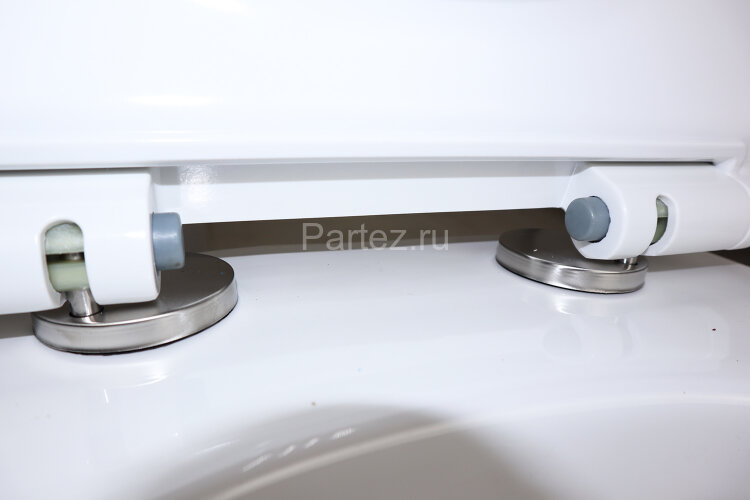 Унитаз подвесной AZARIO FRETTA ROUND 485x360x365 безободковый с сиденьем микролифт (AZ-2617E)