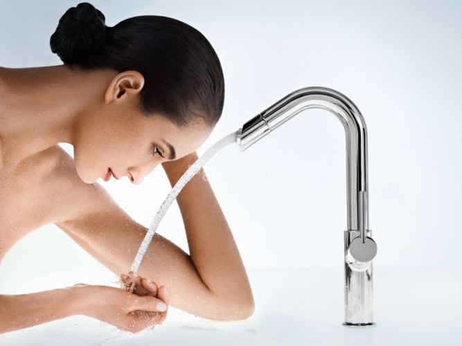 Hansgrohe 32055000 Talis Смеситель для раковины, однорычажный, 250, поворотный излив 60°, 1/2